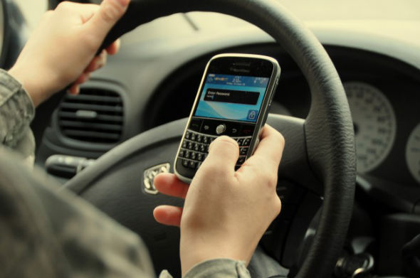 Stop à l’envoi de SMS en conduisant