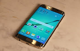 Il faudra débourser 2 500$ soit 2350€ pour un Samsung Galaxy S6 Edge en or 24 carats